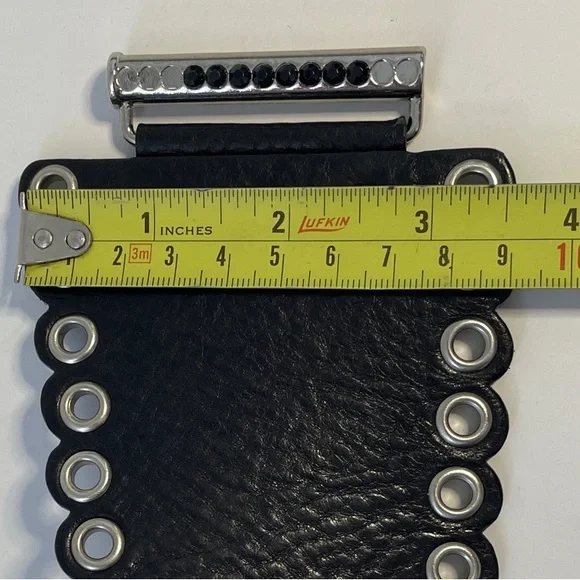 Vintage LE CHATEAU Y2K Black Leather Belt w Silver Eyelets & Crystal Front Clasp - Picture 9 of 10